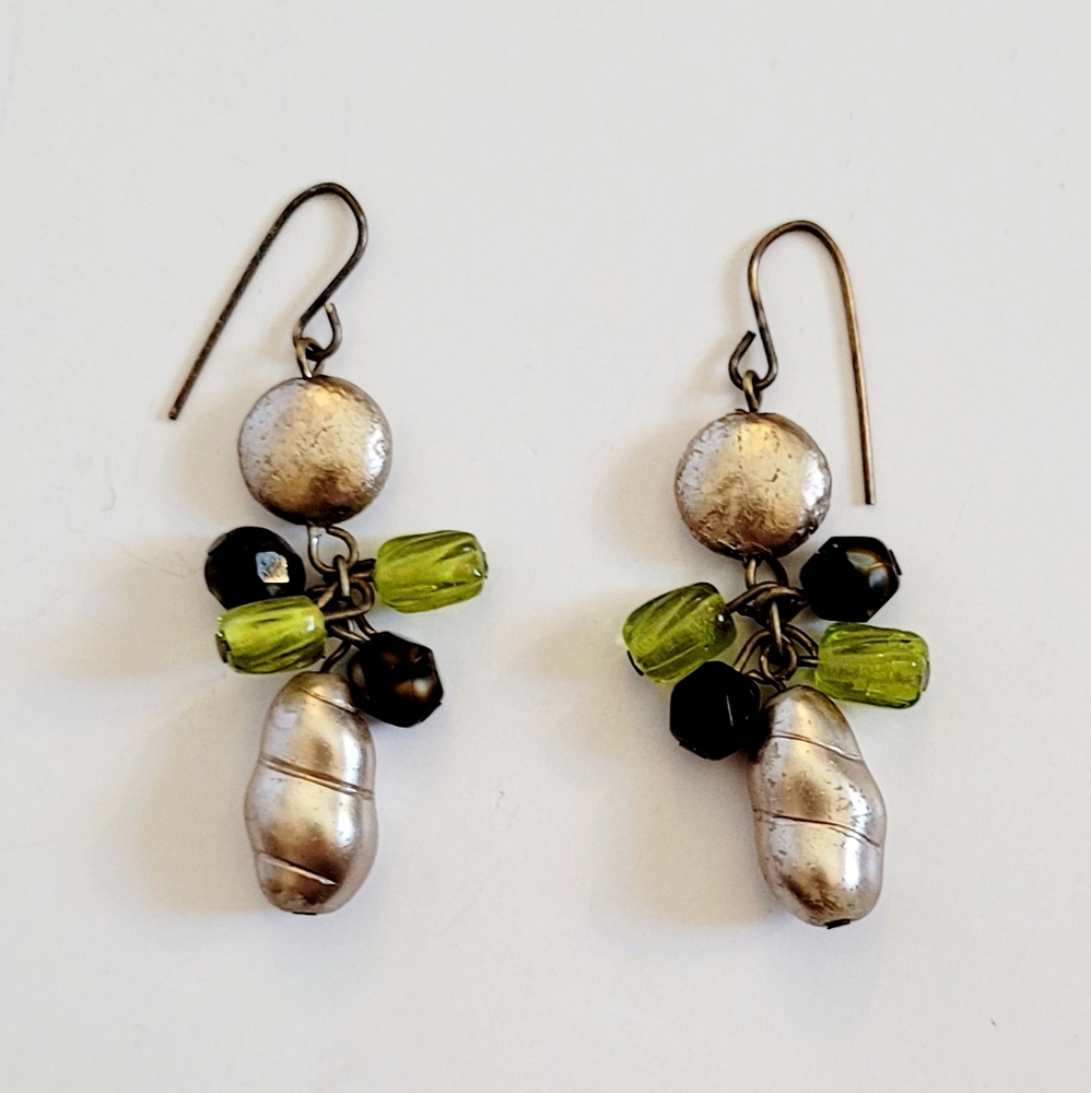 Dangle earrings